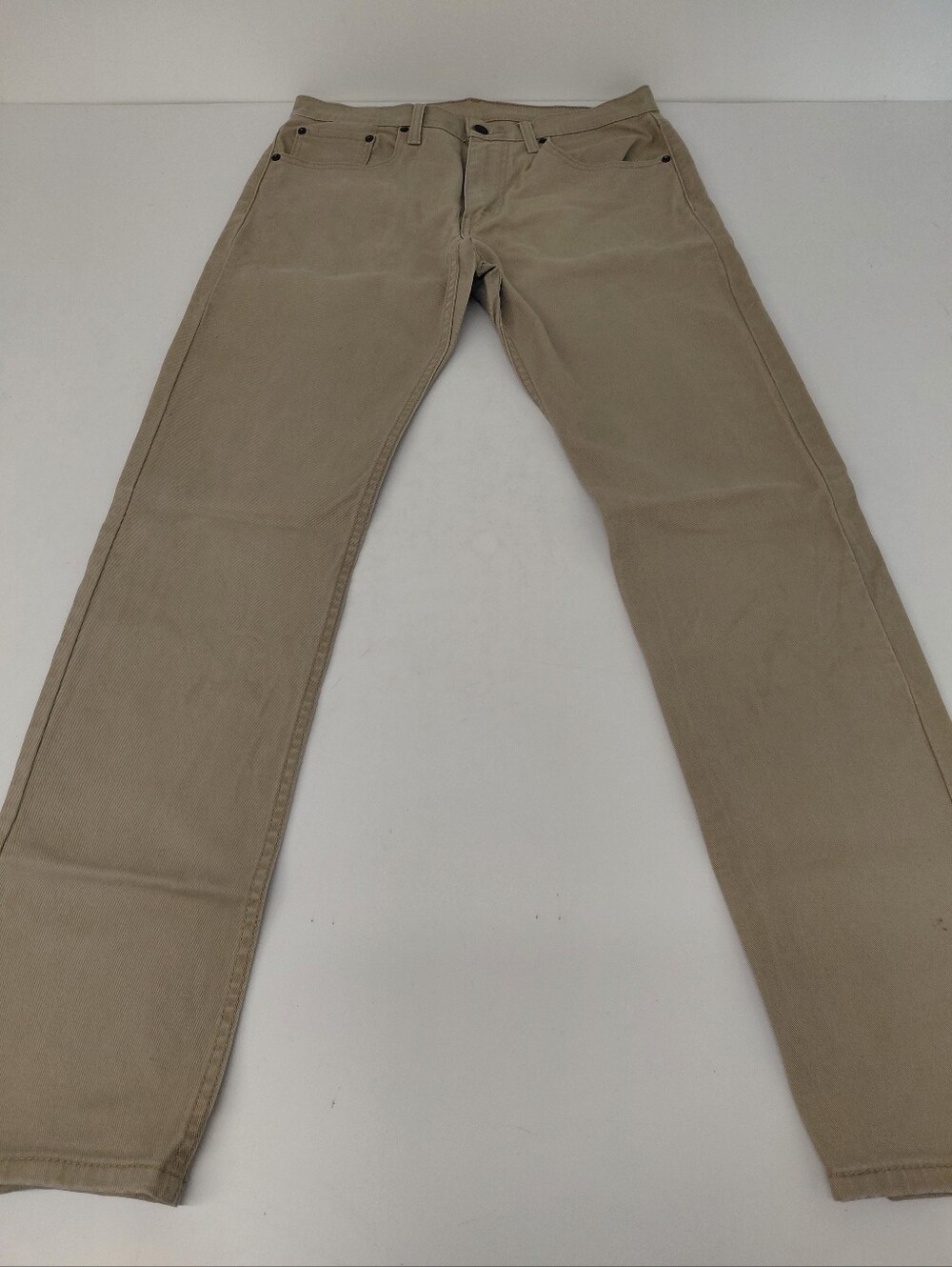 Levi's Men's 502 Taper Slim Beige Jeans (32X34)